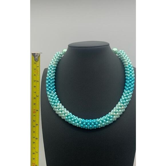 Vintage Japan Signed Ombré Aqua & Turquoise Blue Choker Beaded Necklace - Picture 2 of 5